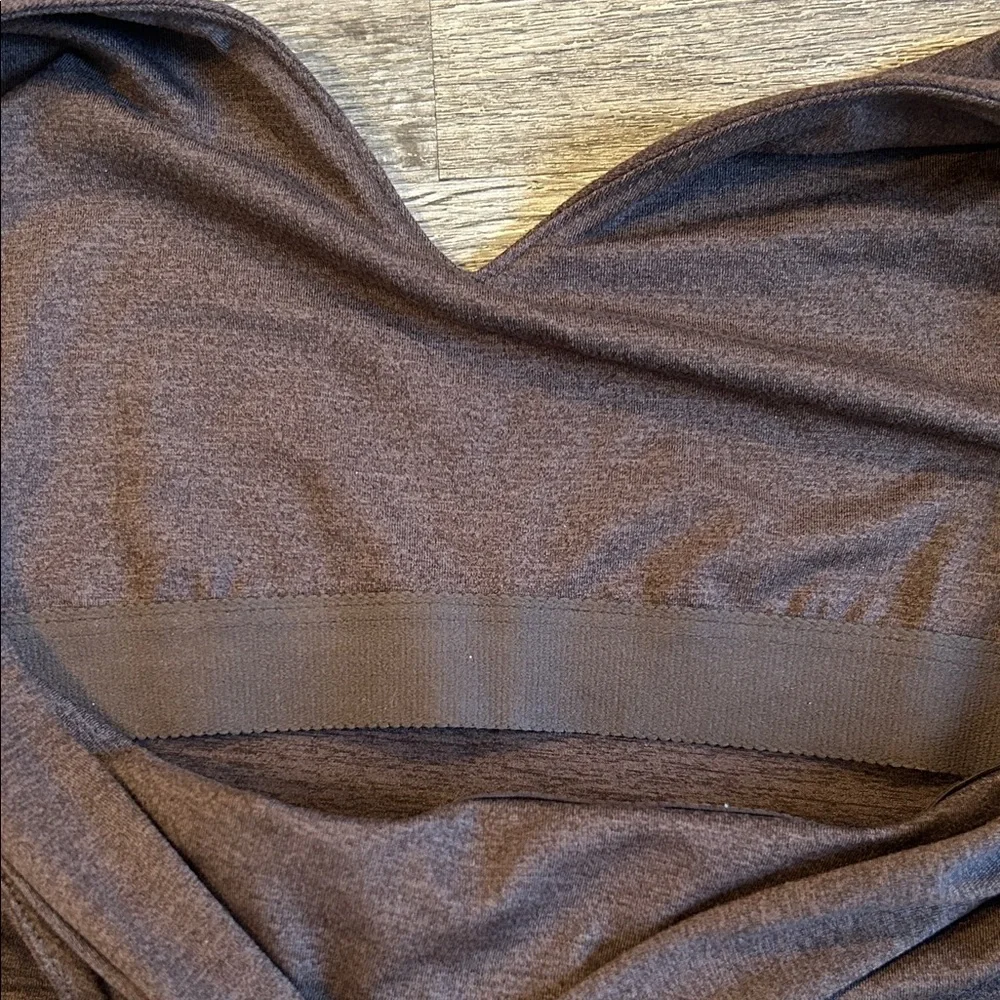 Quince Ultra Soft V Neck Crop Tank Built In Bra NWT Heather Espresso Brown - Picture 7 of 9